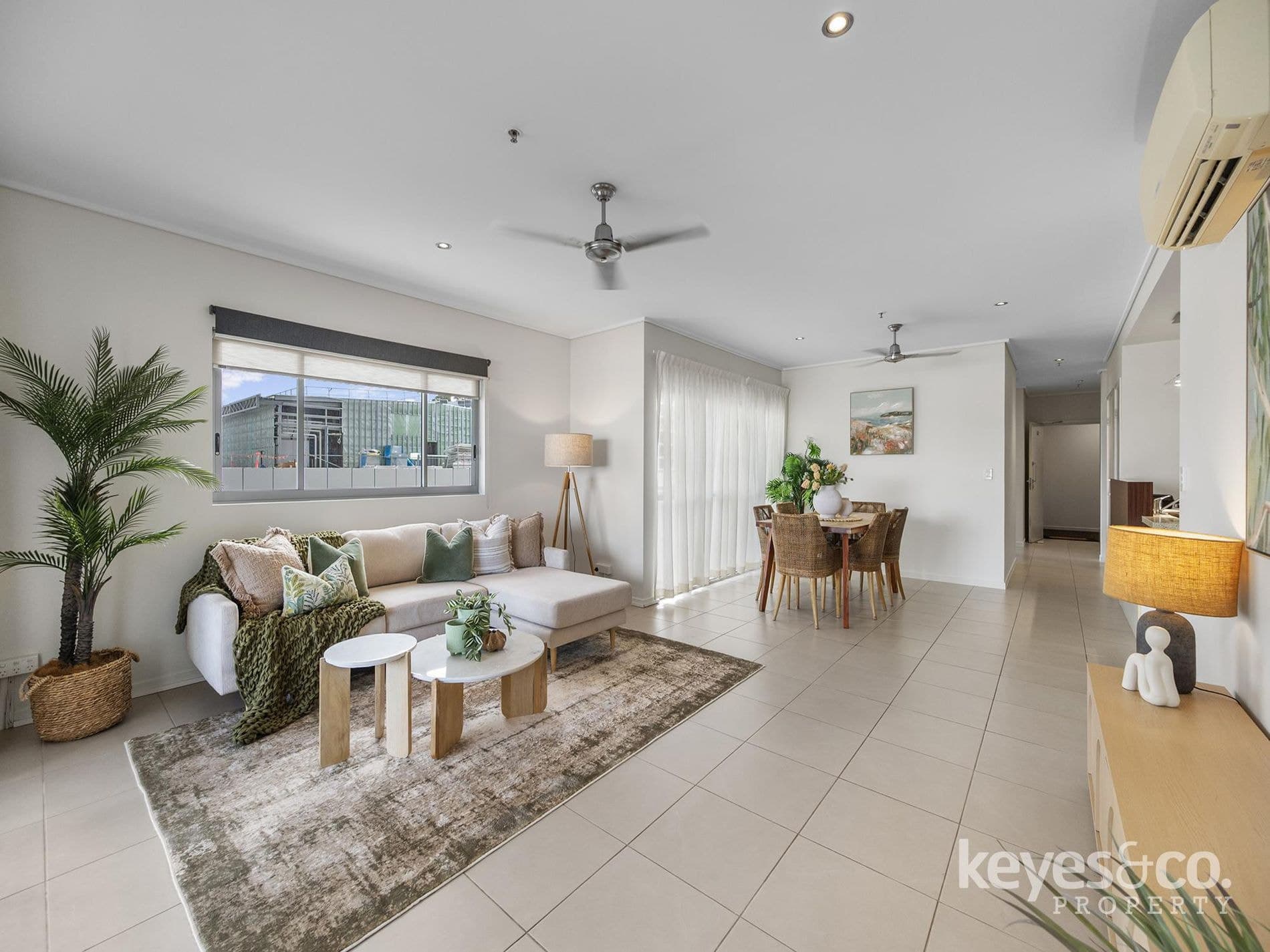 Your Gateway to Vibrant Inner City Living, 602 / 122 Walker Street - Image 1