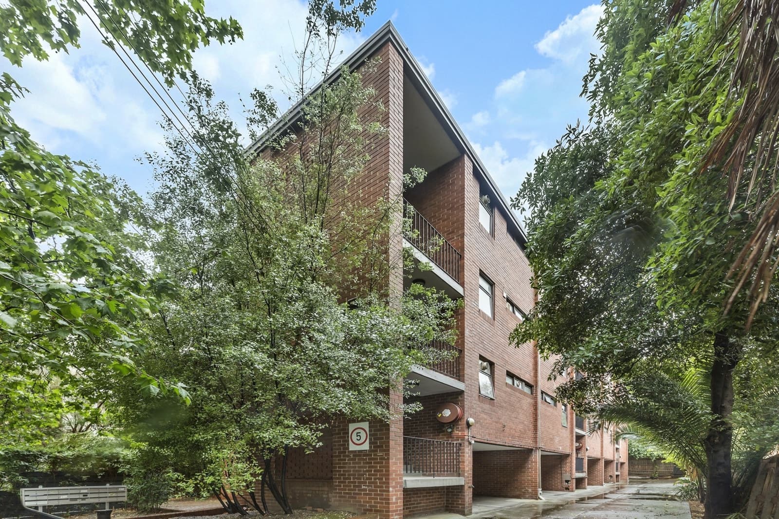 4/12 Tivoli Road, SOUTH YARRA, South Yarra - Image 1