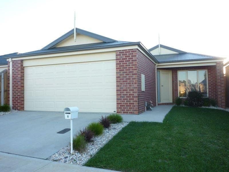 8 Roscommon Drive, Traralgon VIC 3844, Traralgon - Image 1