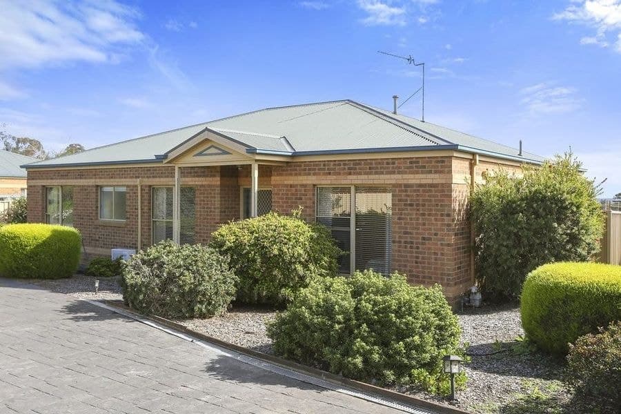 2/1 The Terrace, Strathdale VIC 3550, Strathdale - Image 1