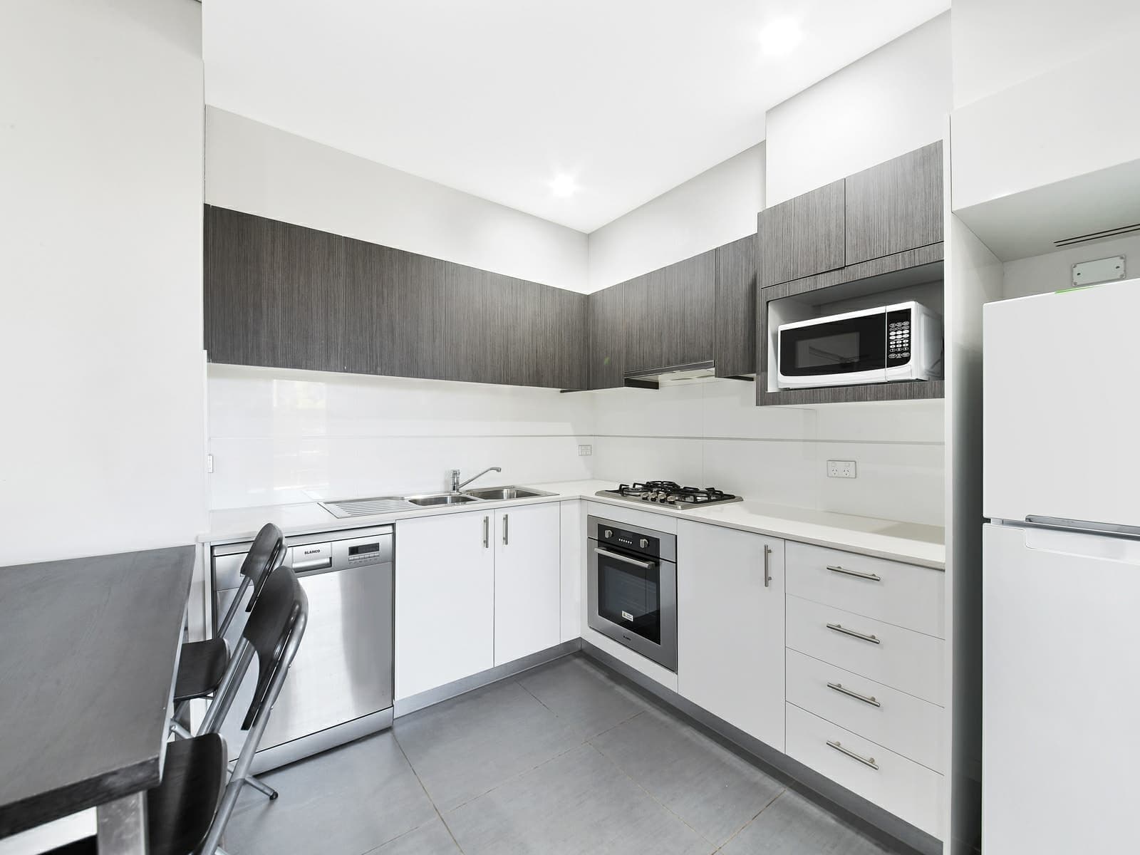 G01/42-44 Park Avenue, WAITARA, Waitara - Thumbnail 2