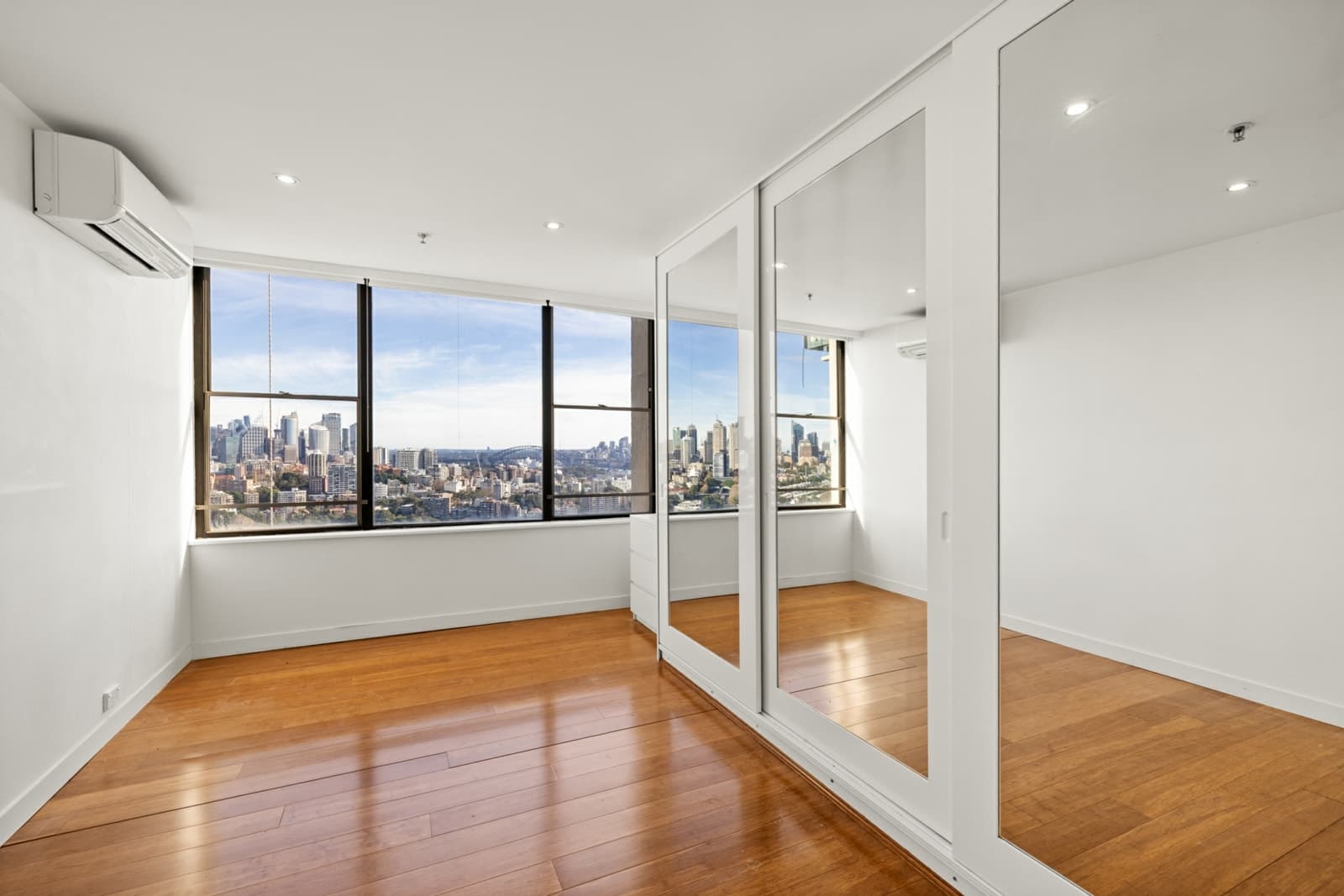 19B/3-17 Darling Point Road, DARLING POINT, Darling Point - Thumbnail 5