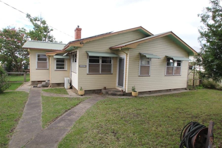 133 Logan Street, Tenterfield NSW 2372, Tenterfield - Image 1