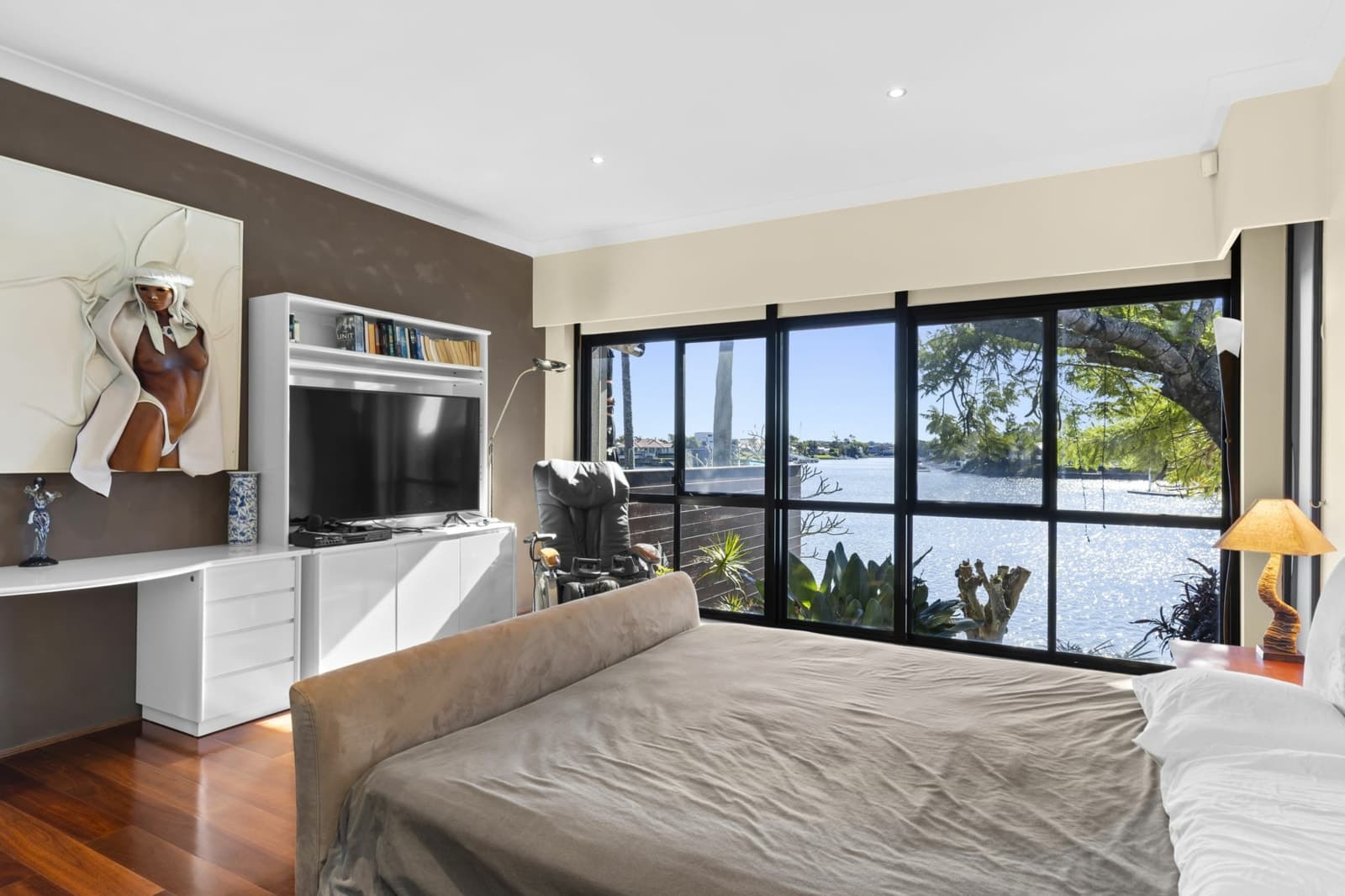 29 Mackay Close, BUNDALL, Bundall - Thumbnail 4