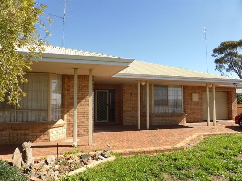 4 Smith Grove, Northam WA 6401, Northam - Image 1