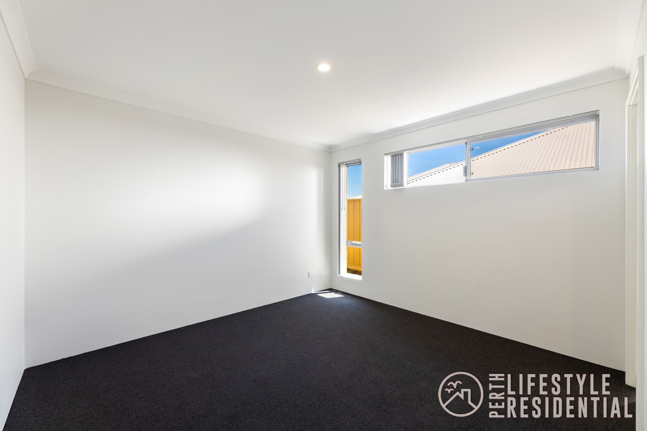 Break Lease -FAMILY FRIENDLY HOME, in great location!!!, Two Rocks - Thumbnail 2