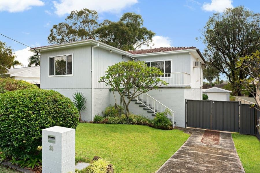 25 Brennon Road, Gorokan NSW 2263, Gorokan - Image 1