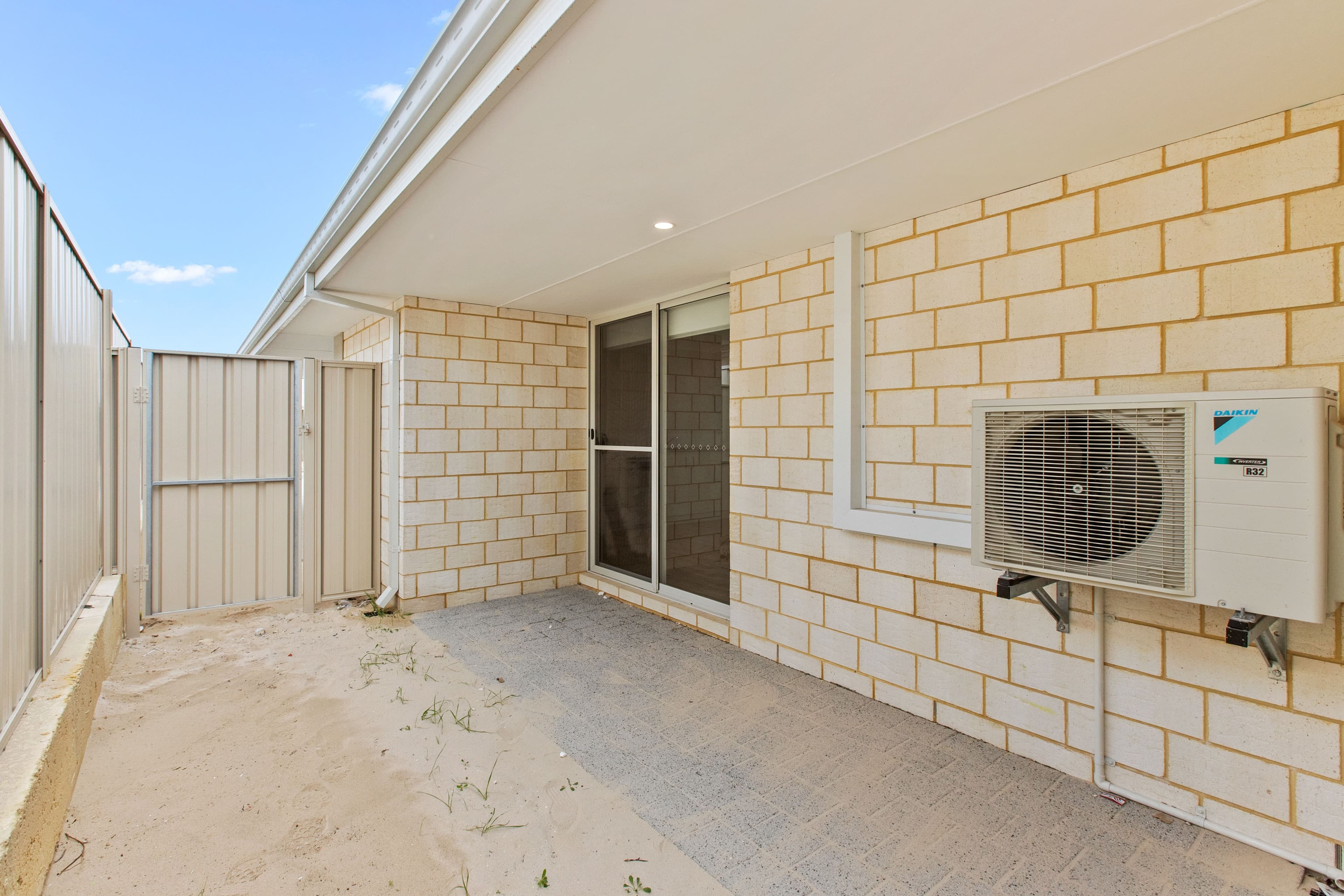 2 BED COASTAL LIVING ! Landscaping Being Installed This Week, Two Rocks - Thumbnail 8