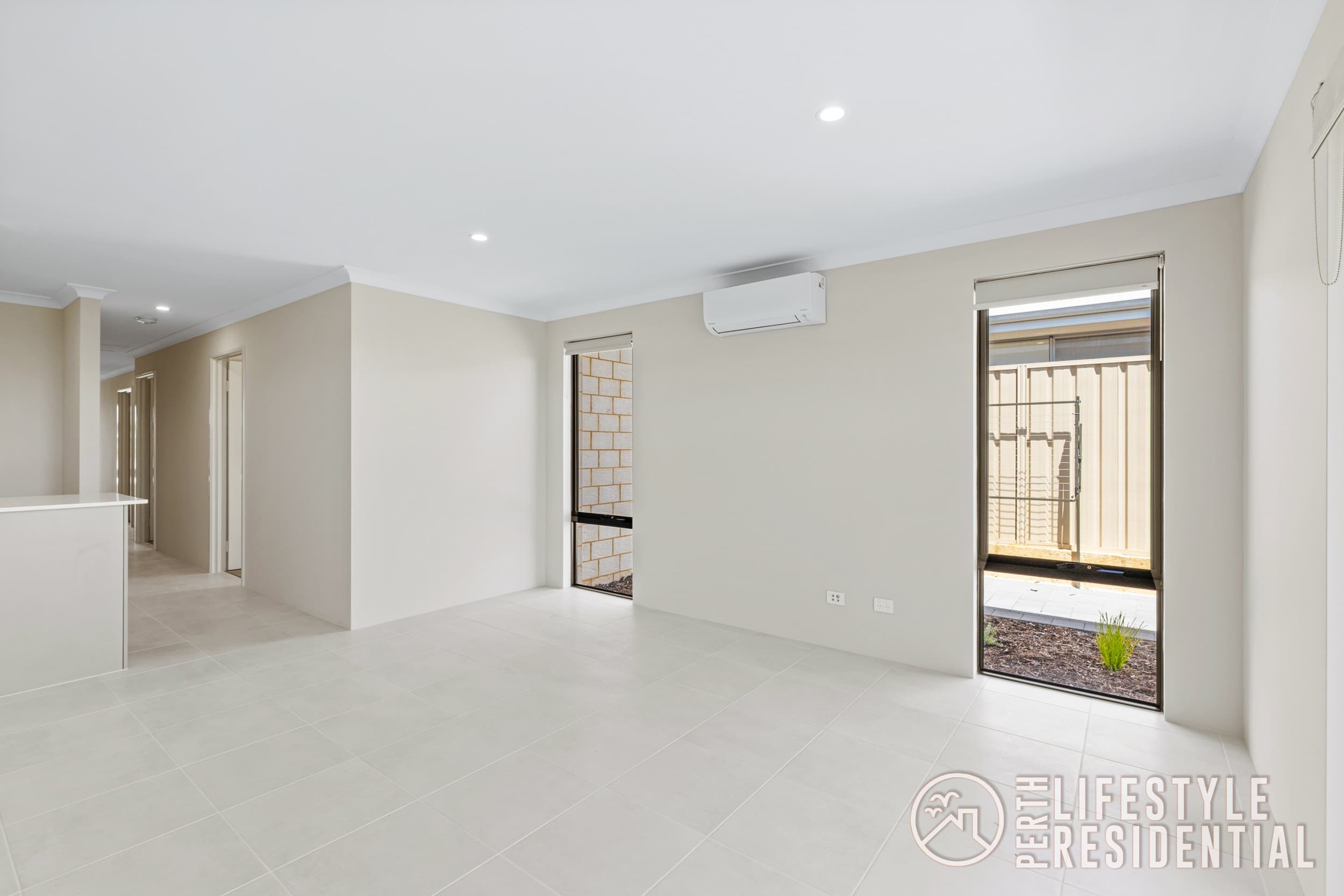 4 BED + STUDY ~ OPPOSITE THE PARK, Two Rocks - Thumbnail 5