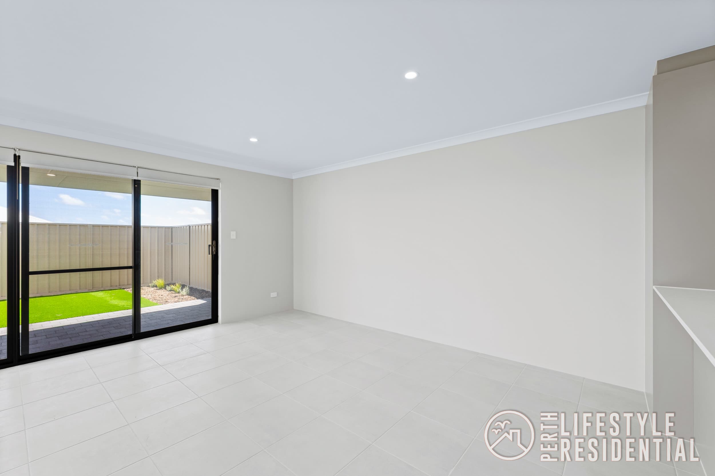 4 BED + STUDY ~ OPPOSITE THE PARK, Two Rocks - Thumbnail 8