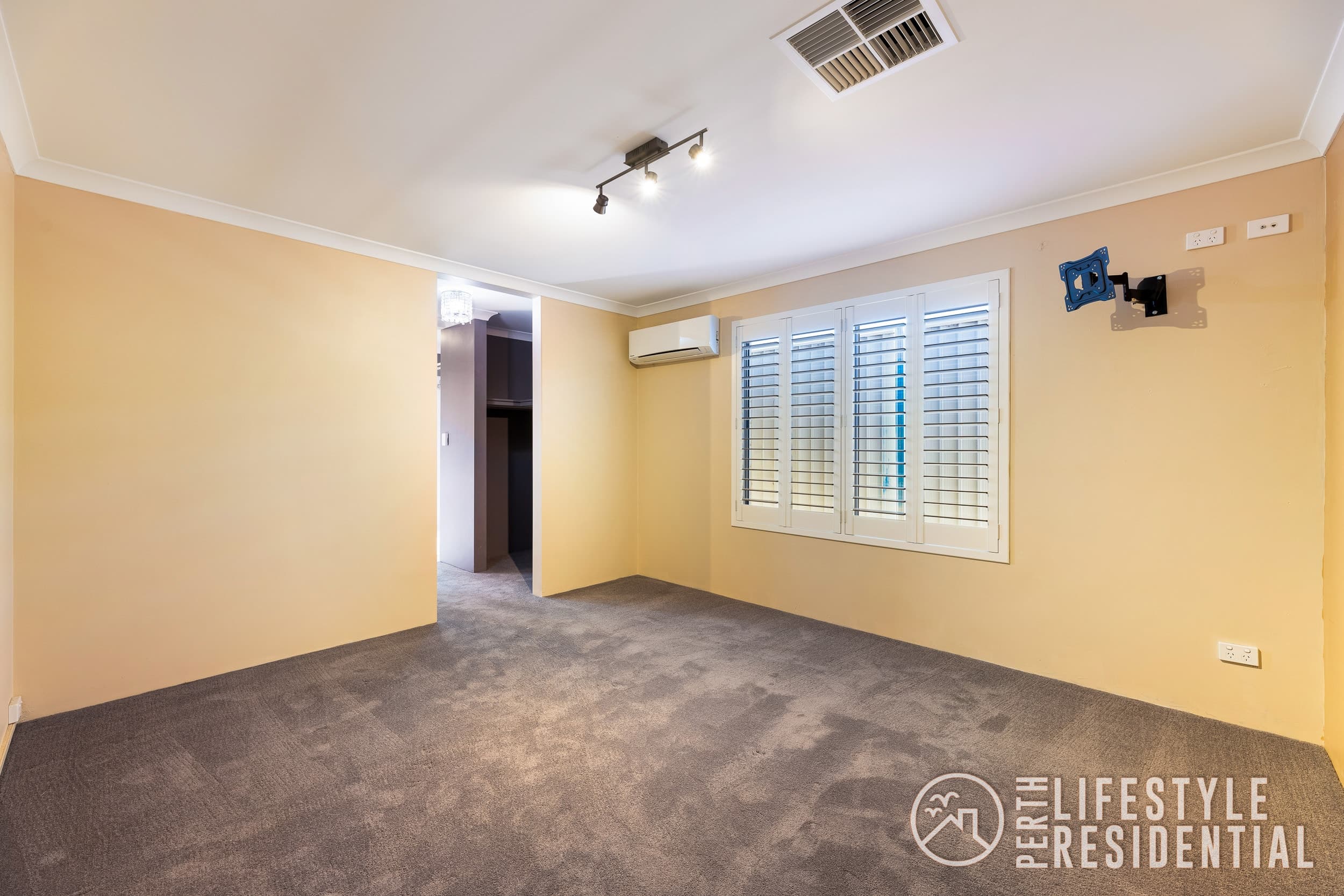 33 Broach Way, ALKIMOS, WA, 6038, Alkimos - Thumbnail 4