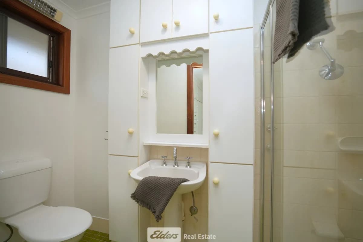 9 Knox Place, Griffith - Thumbnail 7
