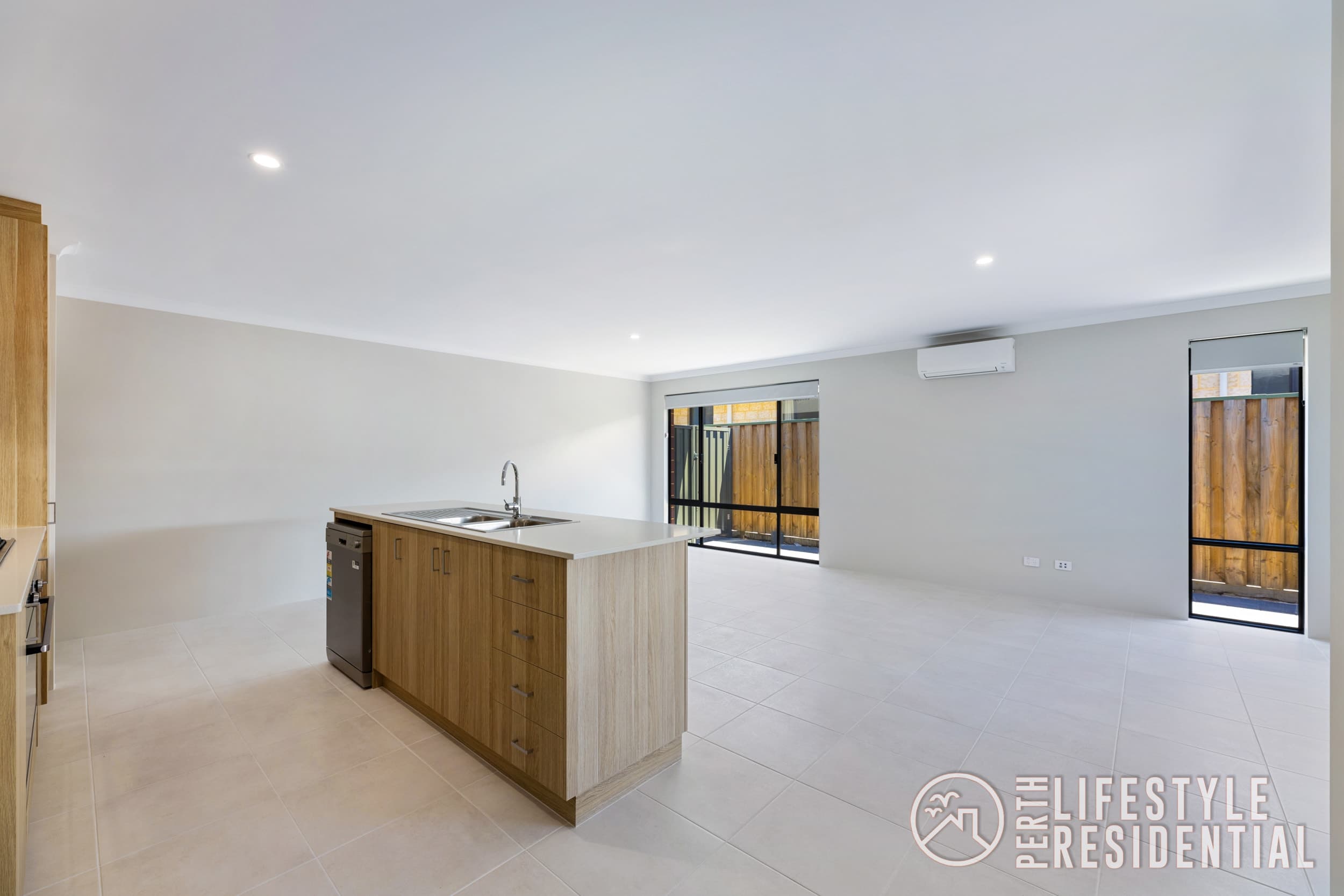 104 Dalmilling Drive, ELLENBROOK, WA, 6069, Ellenbrook - Thumbnail 3