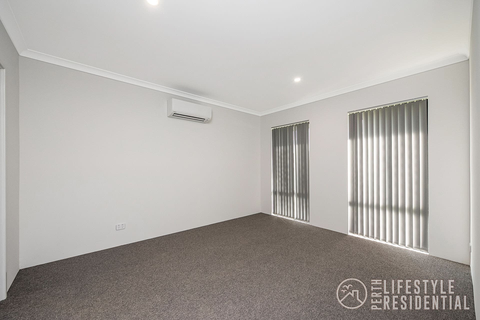 67 Framingham Crescent, WELLARD, WA, 6170, Wellard - Thumbnail 5