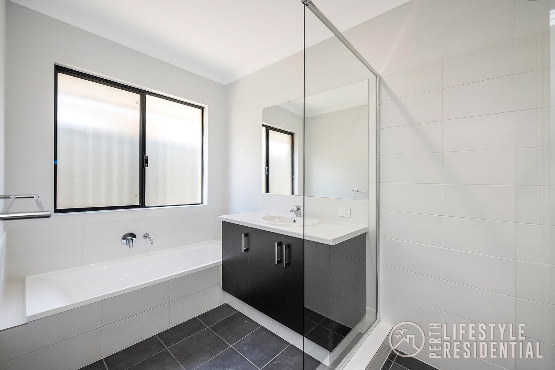 67 Framingham Crescent, WELLARD, WA, 6170, Wellard - Thumbnail 8