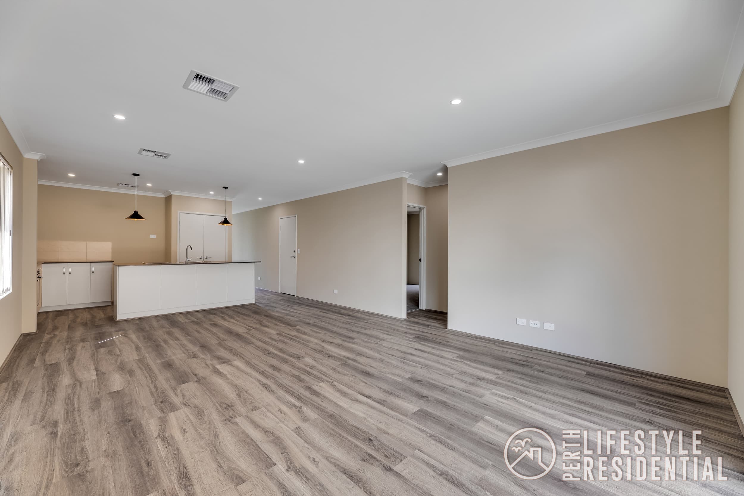 6 Castlemead Drive, YANCHEP, WA, 6035, Yanchep - Thumbnail 2