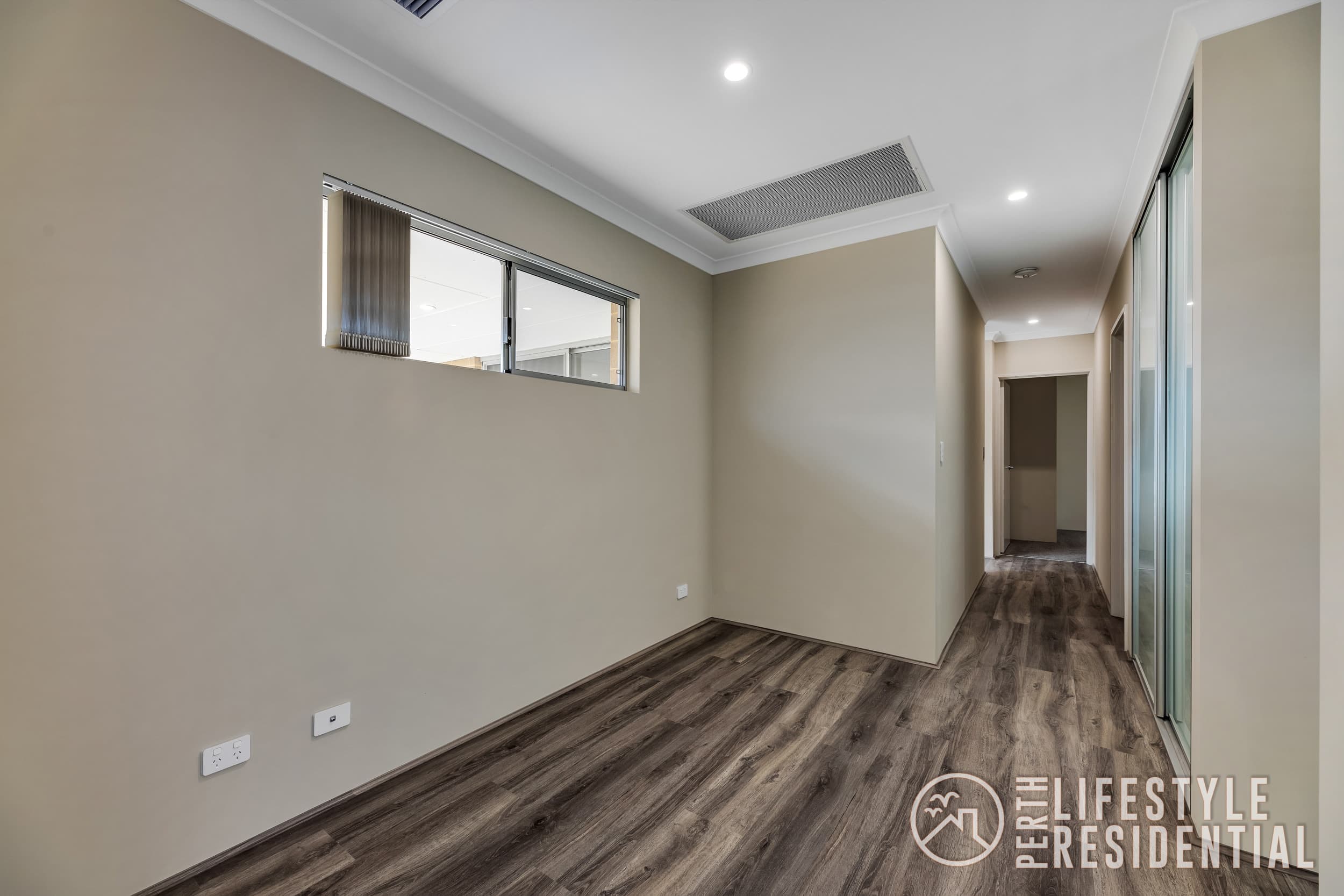 6 Castlemead Drive, YANCHEP, WA, 6035, Yanchep - Thumbnail 4