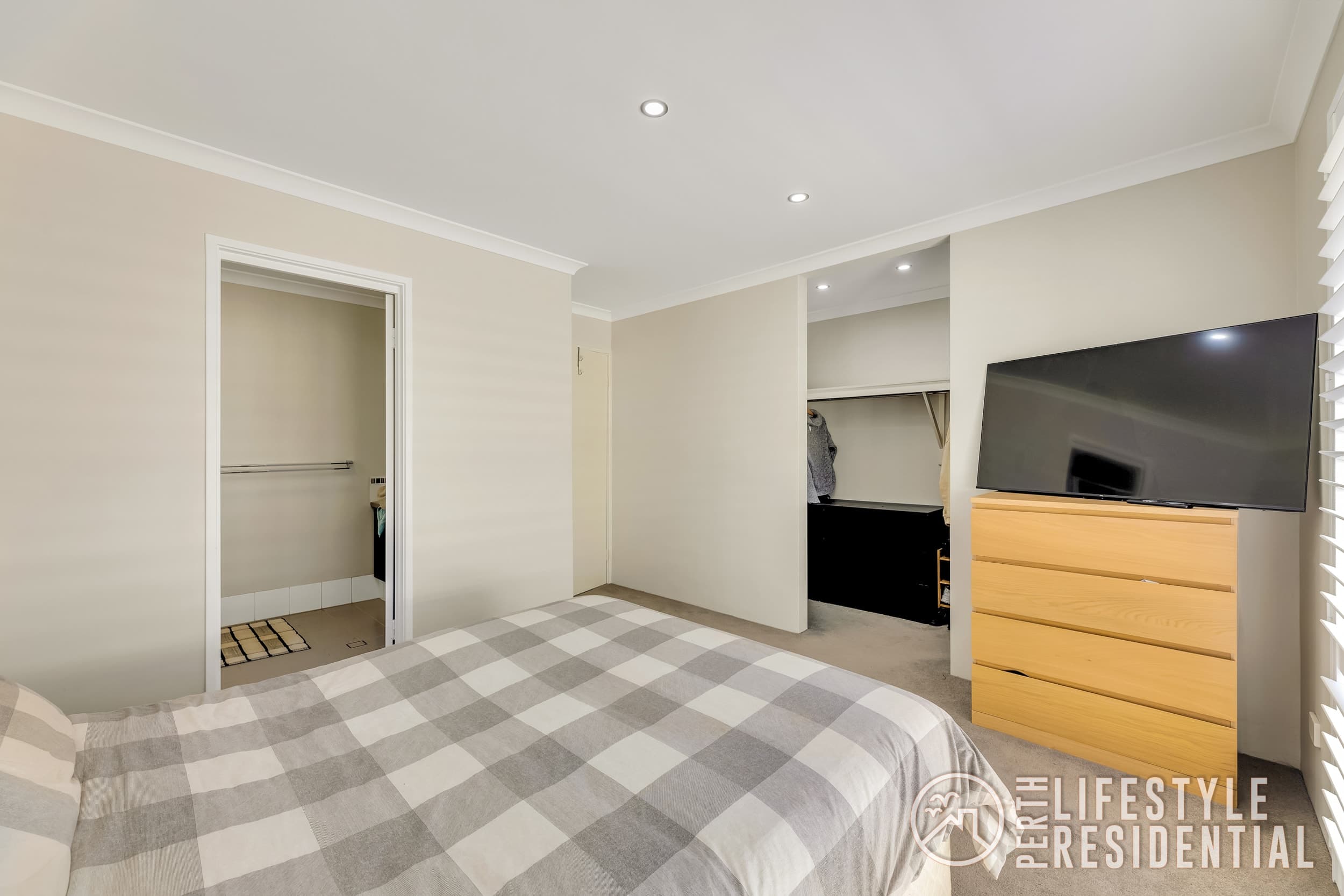 54 Bluewater Drive, ALKIMOS, WA, 6038, Alkimos - Thumbnail 4
