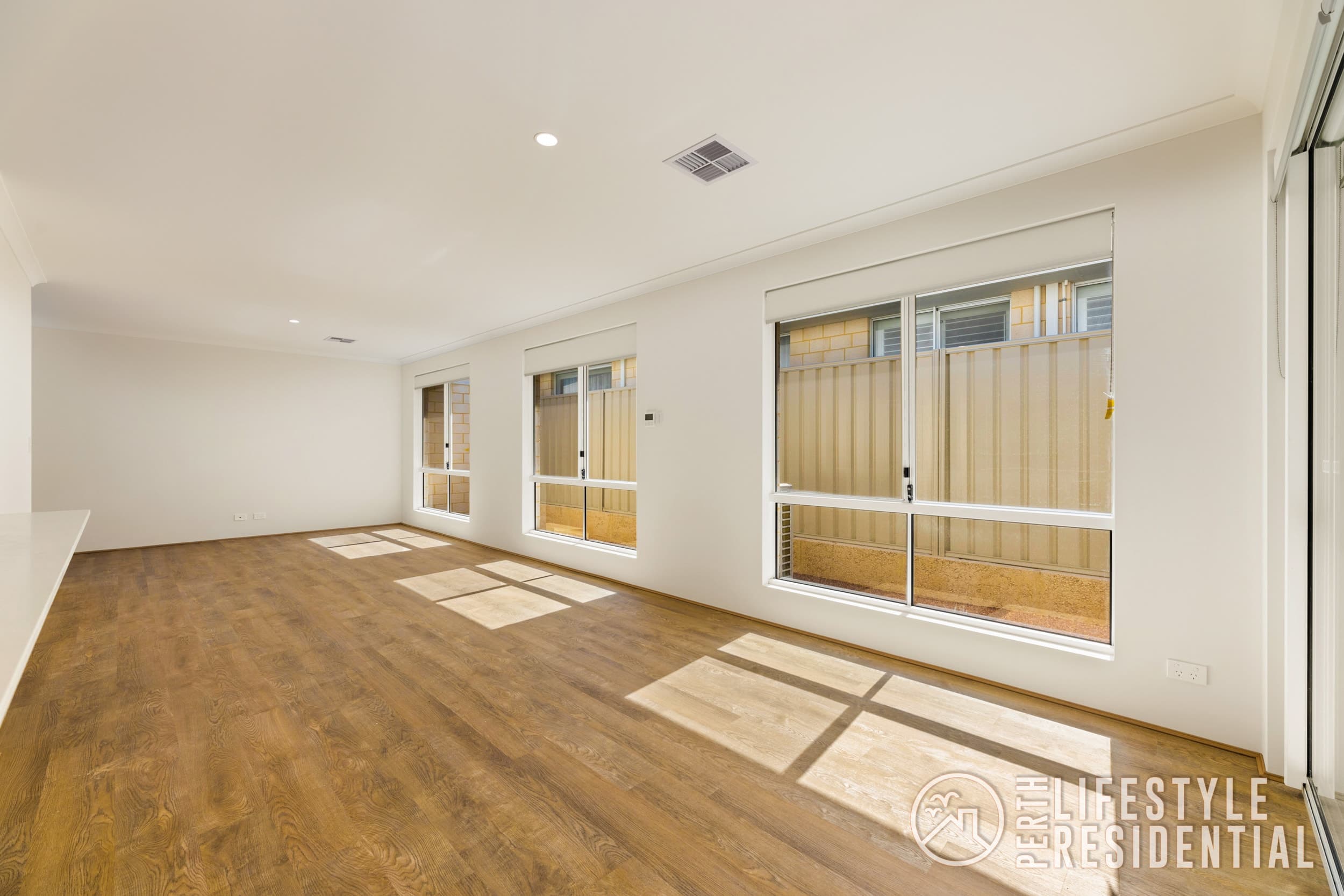 11 Paddle Way, YANCHEP, WA, 6035, Yanchep - Image 1