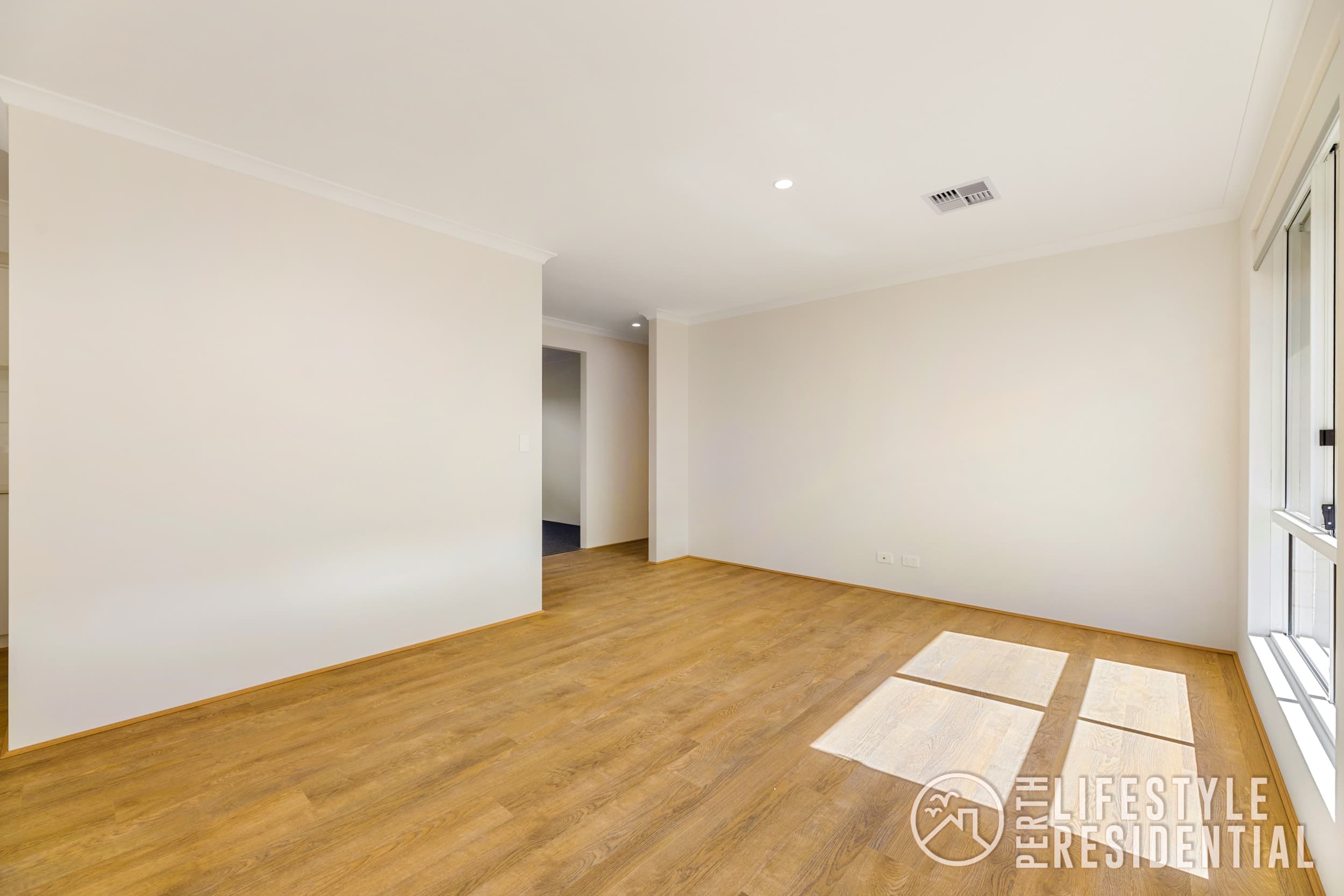 11 Paddle Way, YANCHEP, WA, 6035, Yanchep - Thumbnail 2