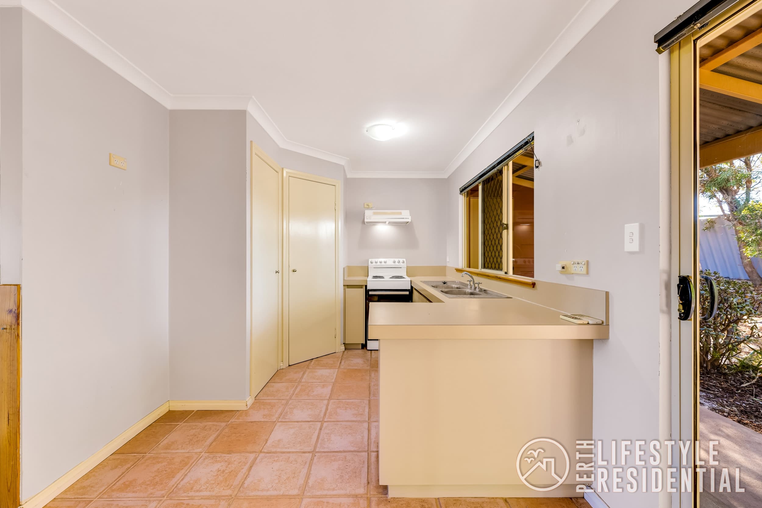 32 Cassilda Way, TWO ROCKS, WA, 6037, Two Rocks - Thumbnail 2