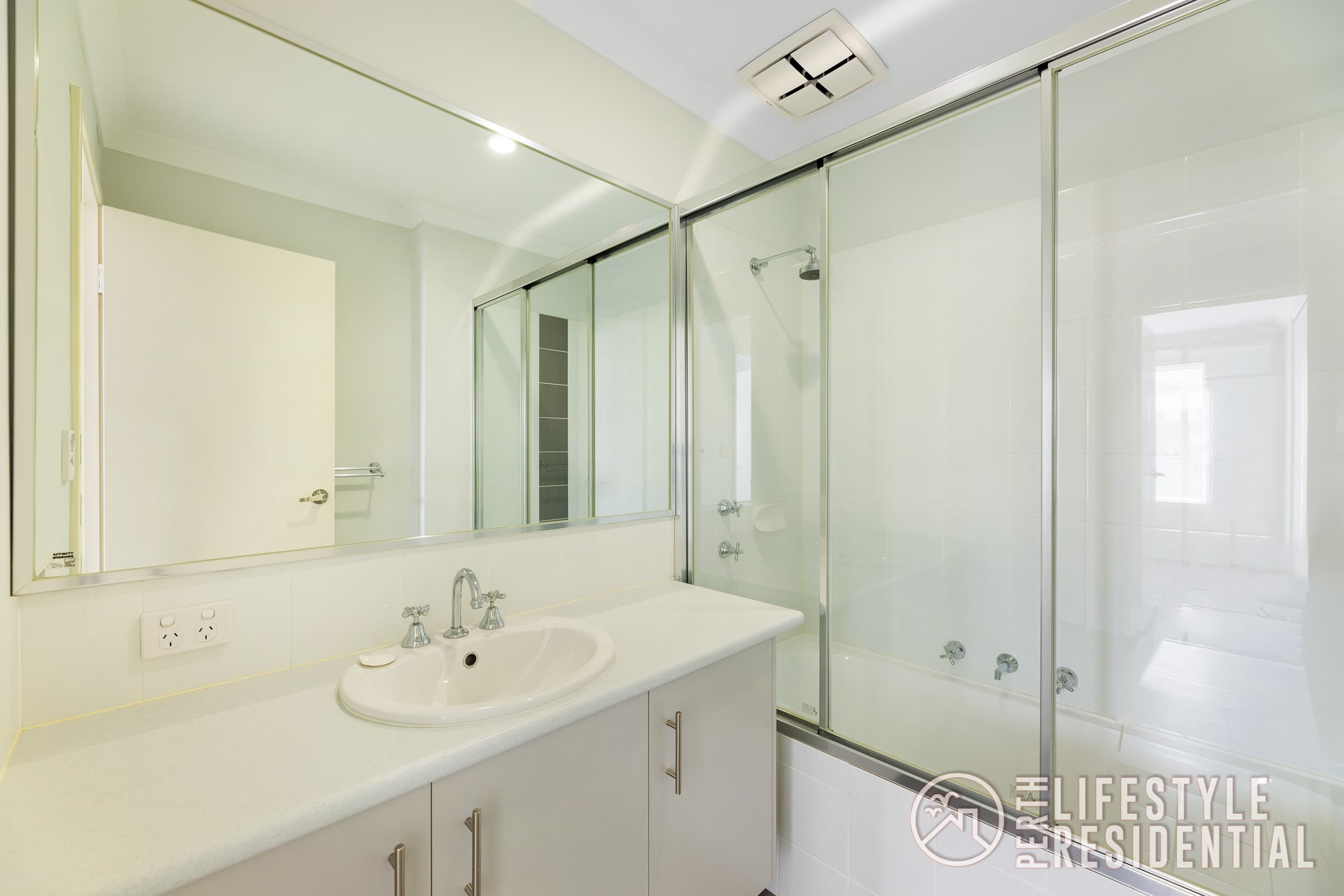 404 Page, Banksia Grove - Image 1