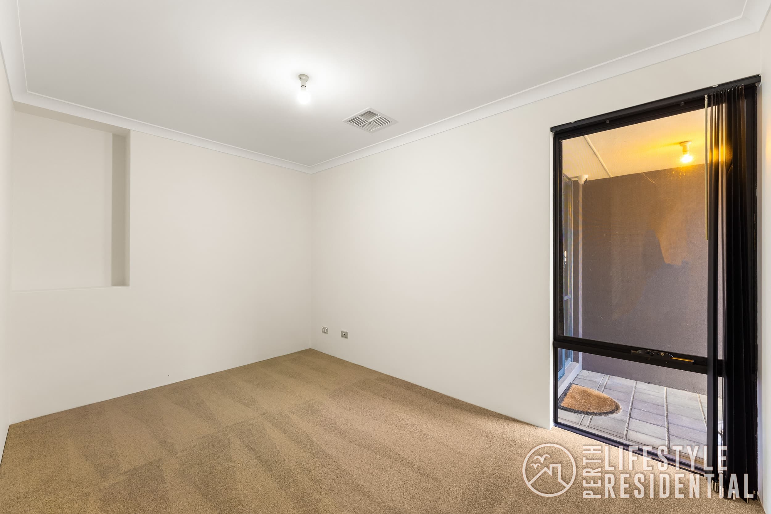 404 Page, Banksia Grove - Thumbnail 3