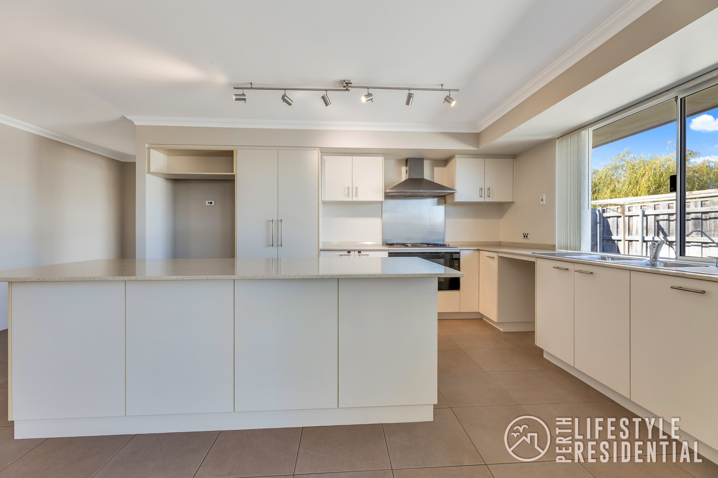 22 Beachhaven Drive, YANCHEP, WA, 6035, Yanchep - Image 1