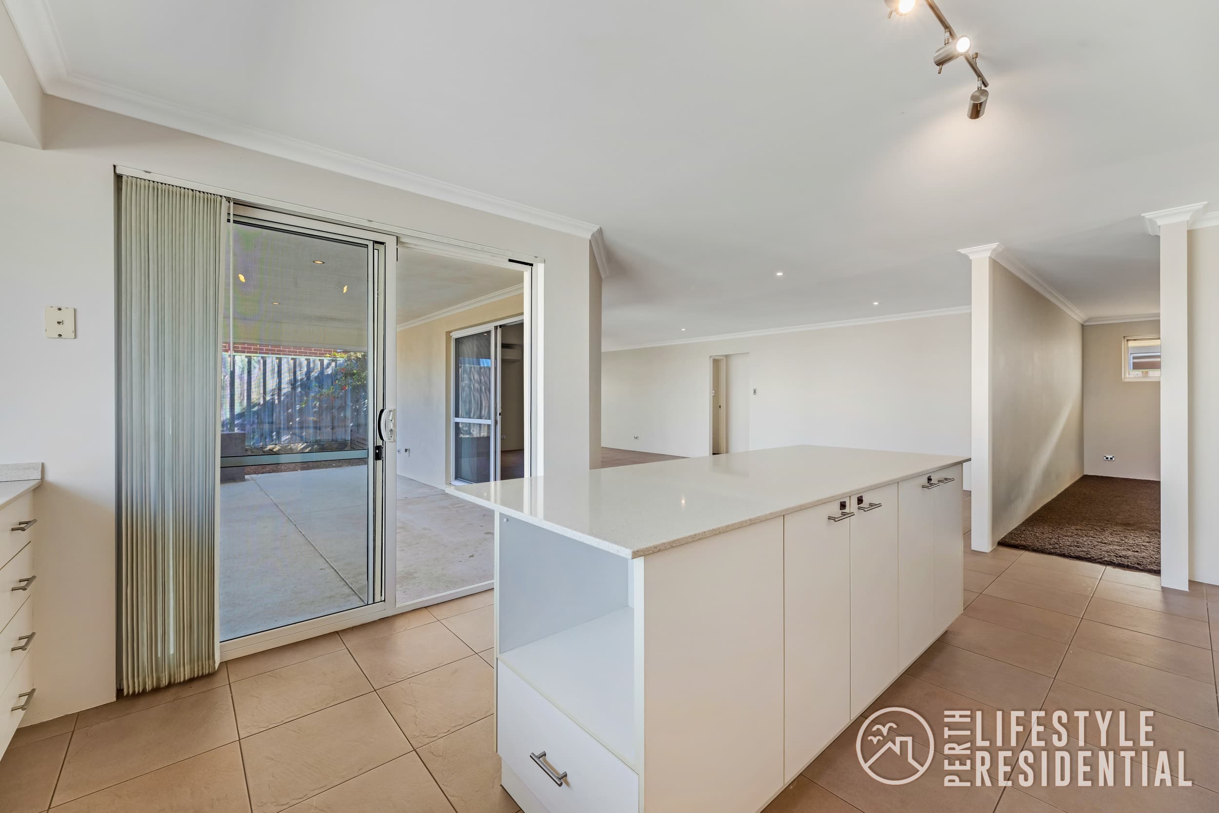 22 Beachhaven Drive, YANCHEP, WA, 6035, Yanchep - Thumbnail 2