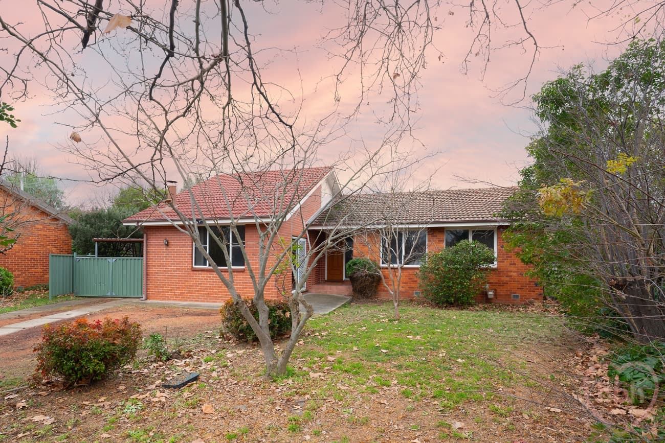 8 Becker Place, Downer - Image 1