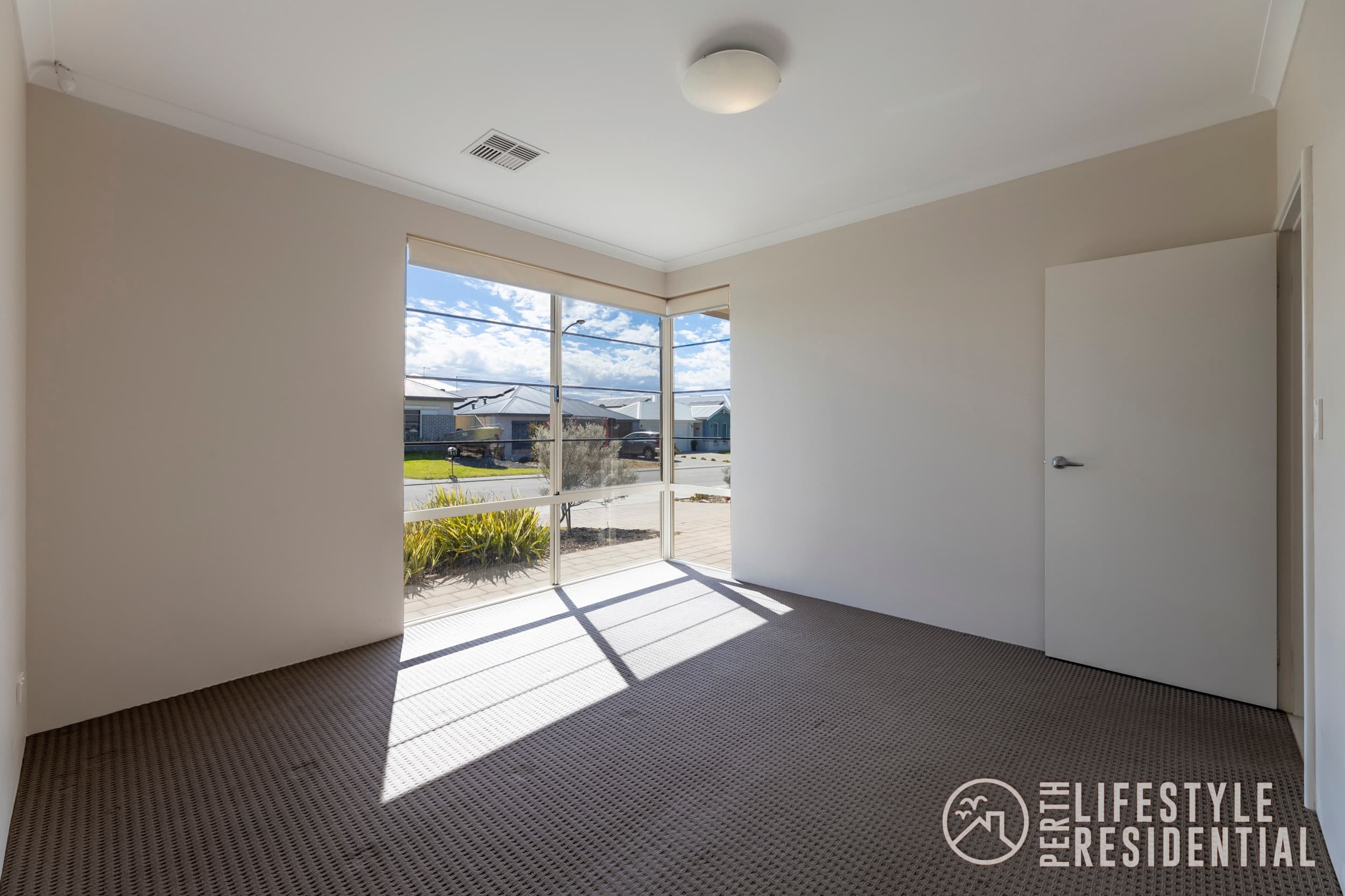 8 Gemfish Street, TWO ROCKS, WA, 6037, Two Rocks - Thumbnail 2
