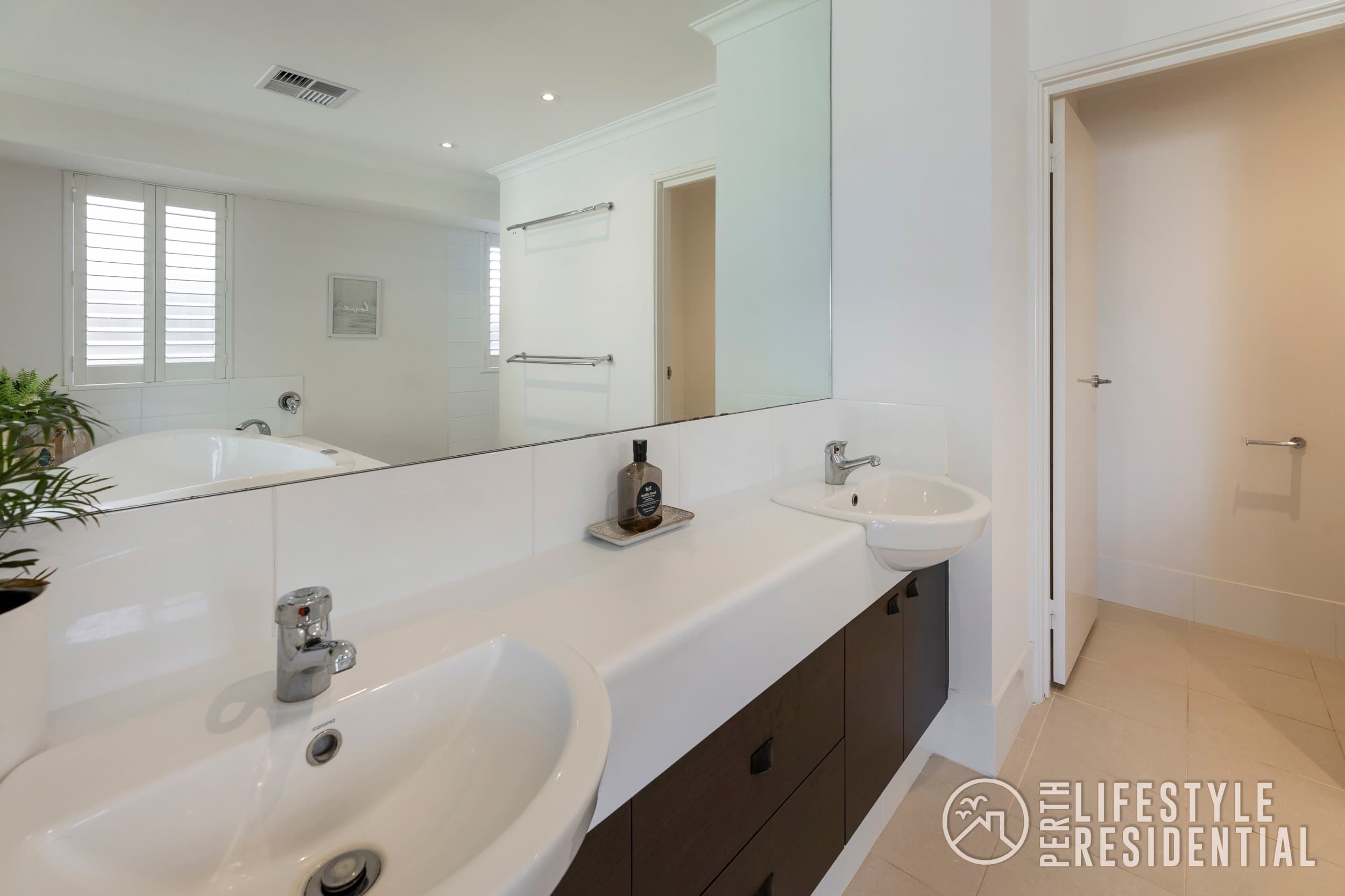 152 Beachside Parade, YANCHEP, WA, 6035, Yanchep - Thumbnail 2