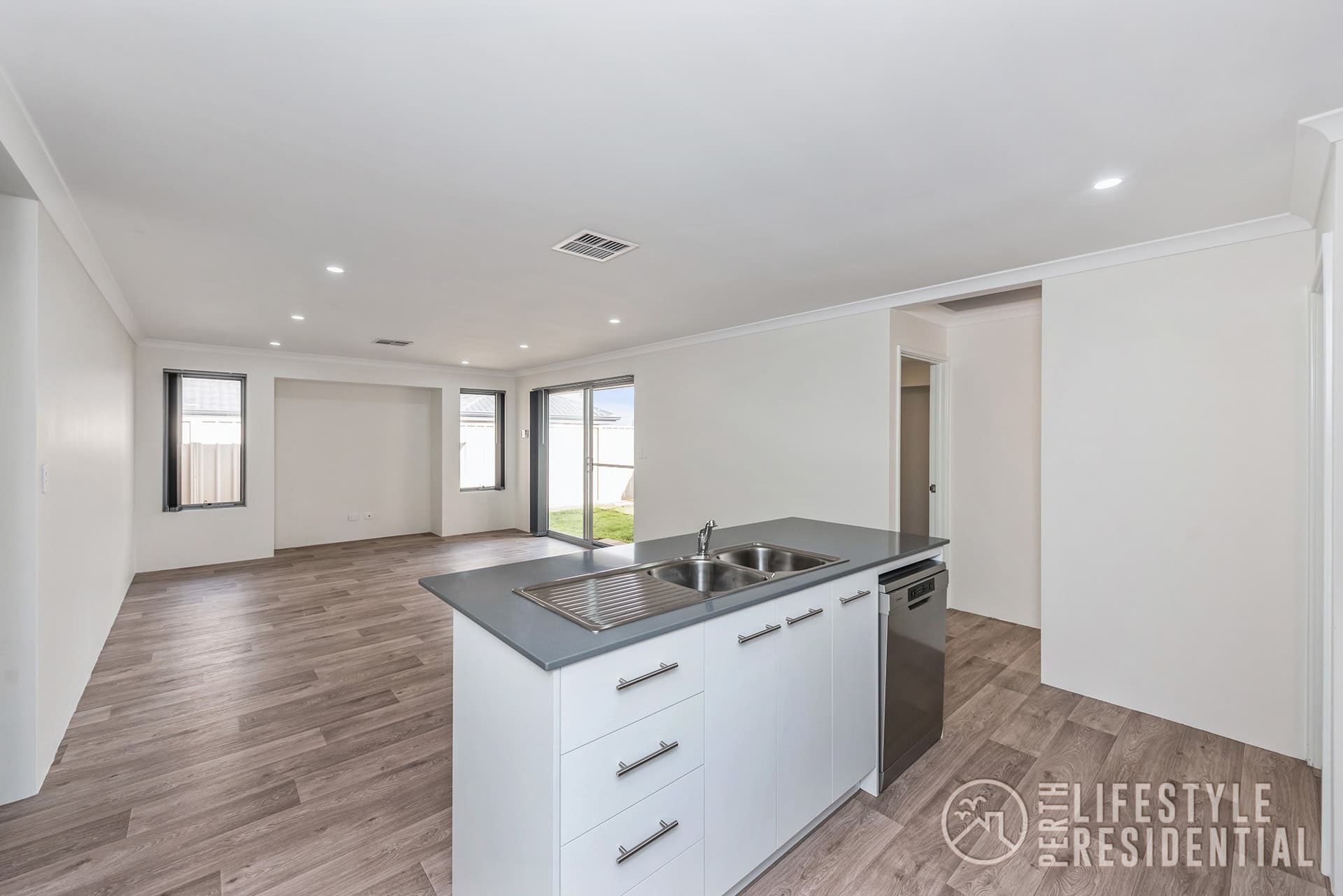 99 Ashmore Avenue, TWO ROCKS, WA, 6037, Two Rocks - Thumbnail 3