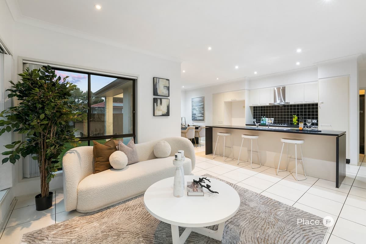 11 Preston Court, Calamvale - Thumbnail 4