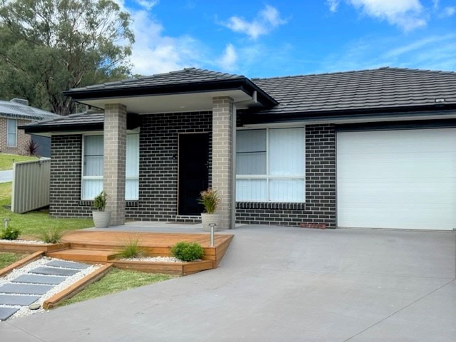 18 Scarborough Close, Tamworth NSW 2340, Tamworth - Thumbnail 2