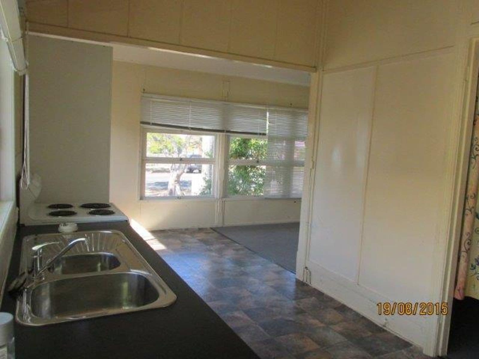 2/133 George Street, Bundaberg West QLD 4670, Bundaberg West - Thumbnail 3