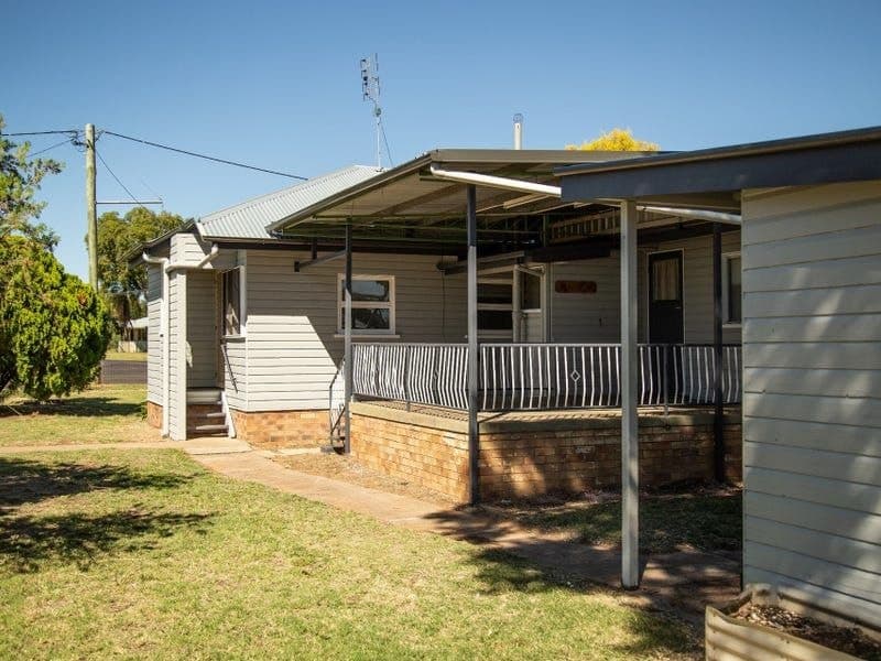 97 Hypatia, Chinchilla QLD 4413, Chinchilla - Image 1