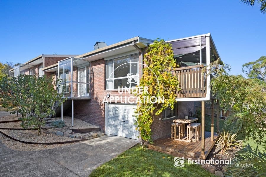 2/11 Mona Street, Kingston TAS 7050, Kingston - Image 1