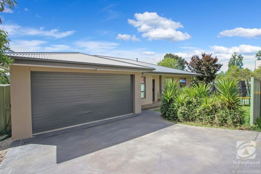 11B Last Street, Beechworth VIC 3747, Beechworth - Image 1