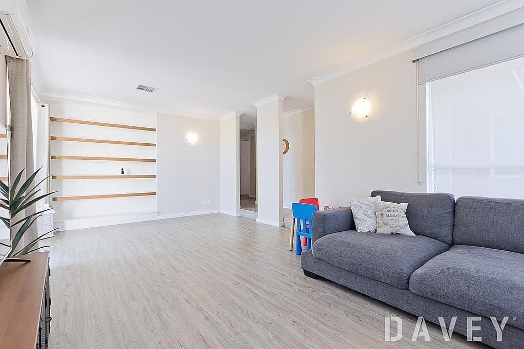 9 Timidon Place, Duncraig - Thumbnail 4