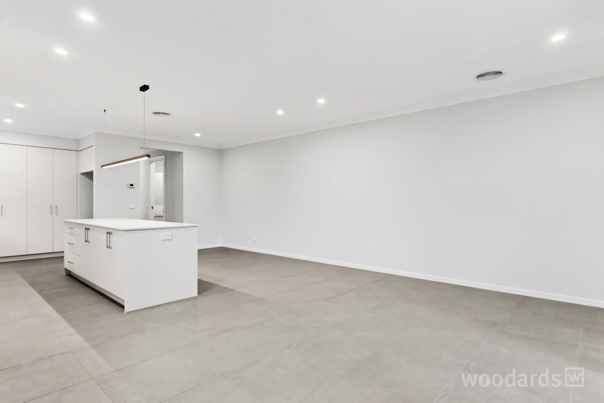 27 Gilbertson St, Essendon - Thumbnail 5