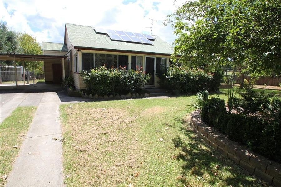 108 Scott Street, Tenterfield NSW 2372, Tenterfield - Image 1
