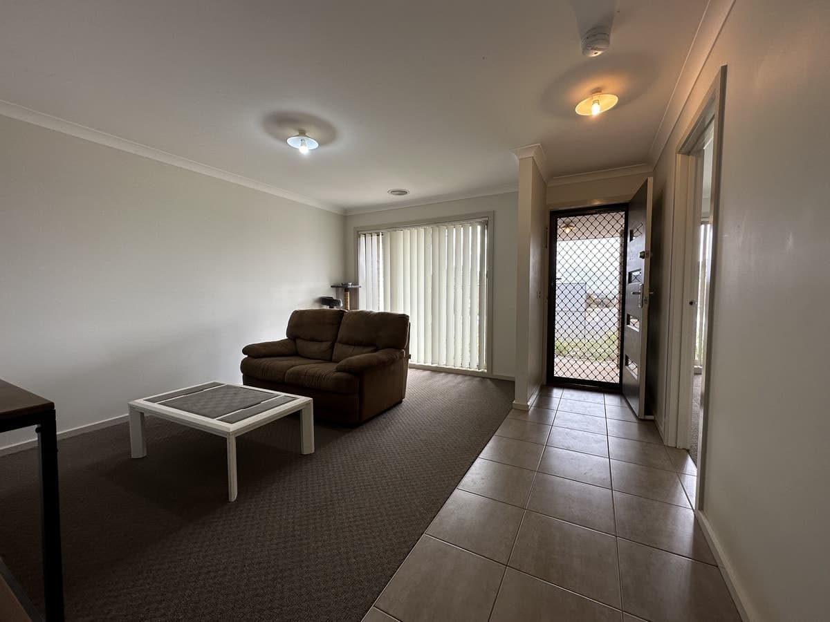 27 College Square, BACCHUS MARSH VIC 3340, Bacchus Marsh - Thumbnail 4
