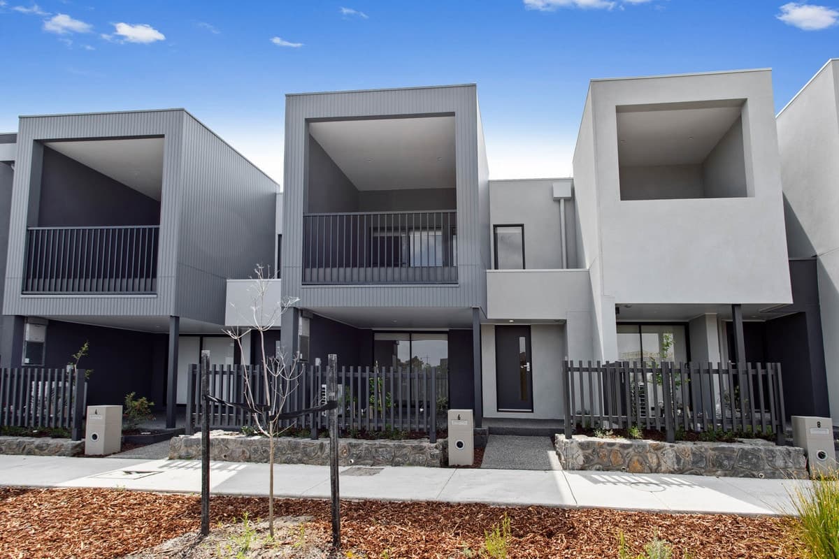 6 Yukon Avenue, Cranbourne West VIC 3977, Cranbourne West - Image 1