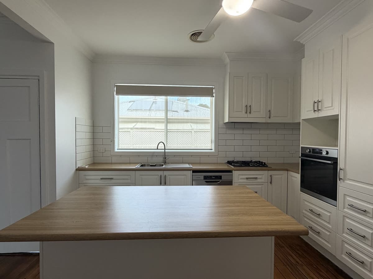 68 Malcolm Crescent, SHEPPARTON VIC 3630, Shepparton - Thumbnail 2