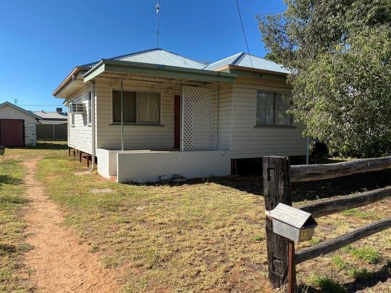 13 Claydon Street, Chinchilla QLD 4413, Chinchilla - Image 1