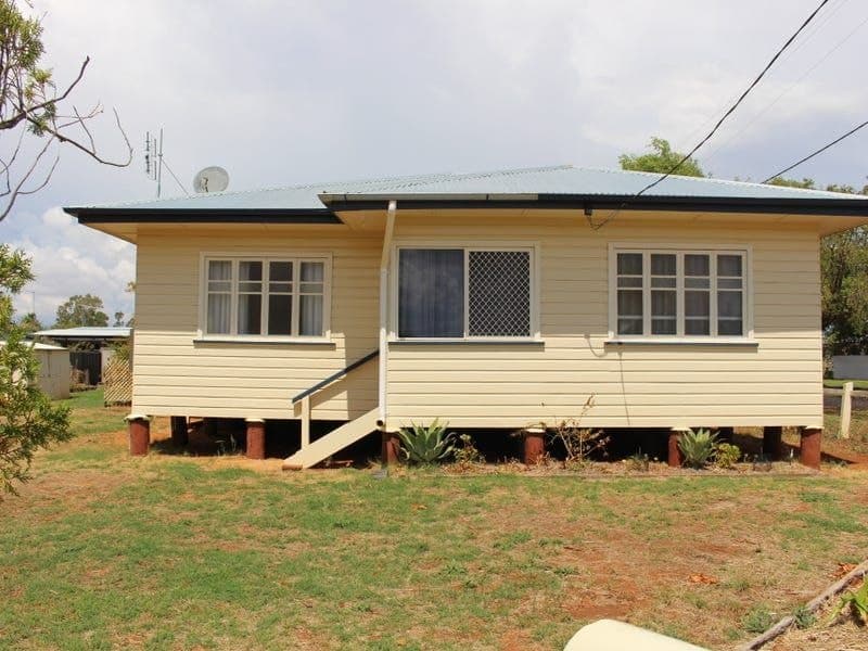 14 Barber Street, Chinchilla QLD 4413, Chinchilla - Image 1