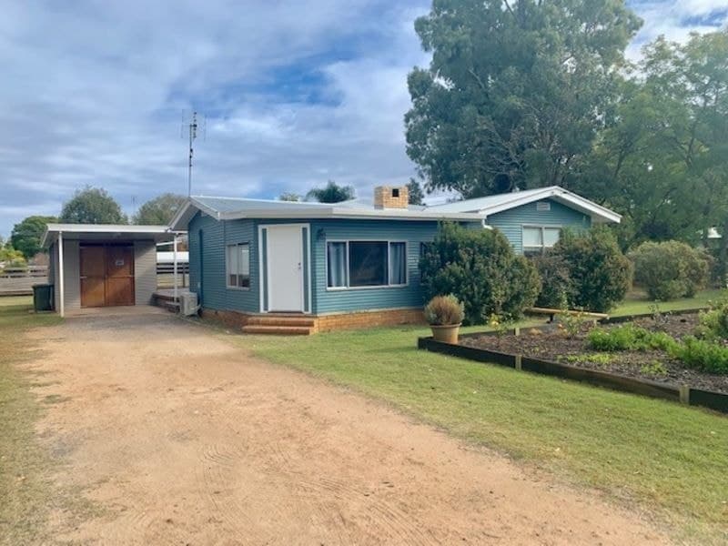 42 Mackie Street, Chinchilla QLD 4413, Chinchilla - Image 1