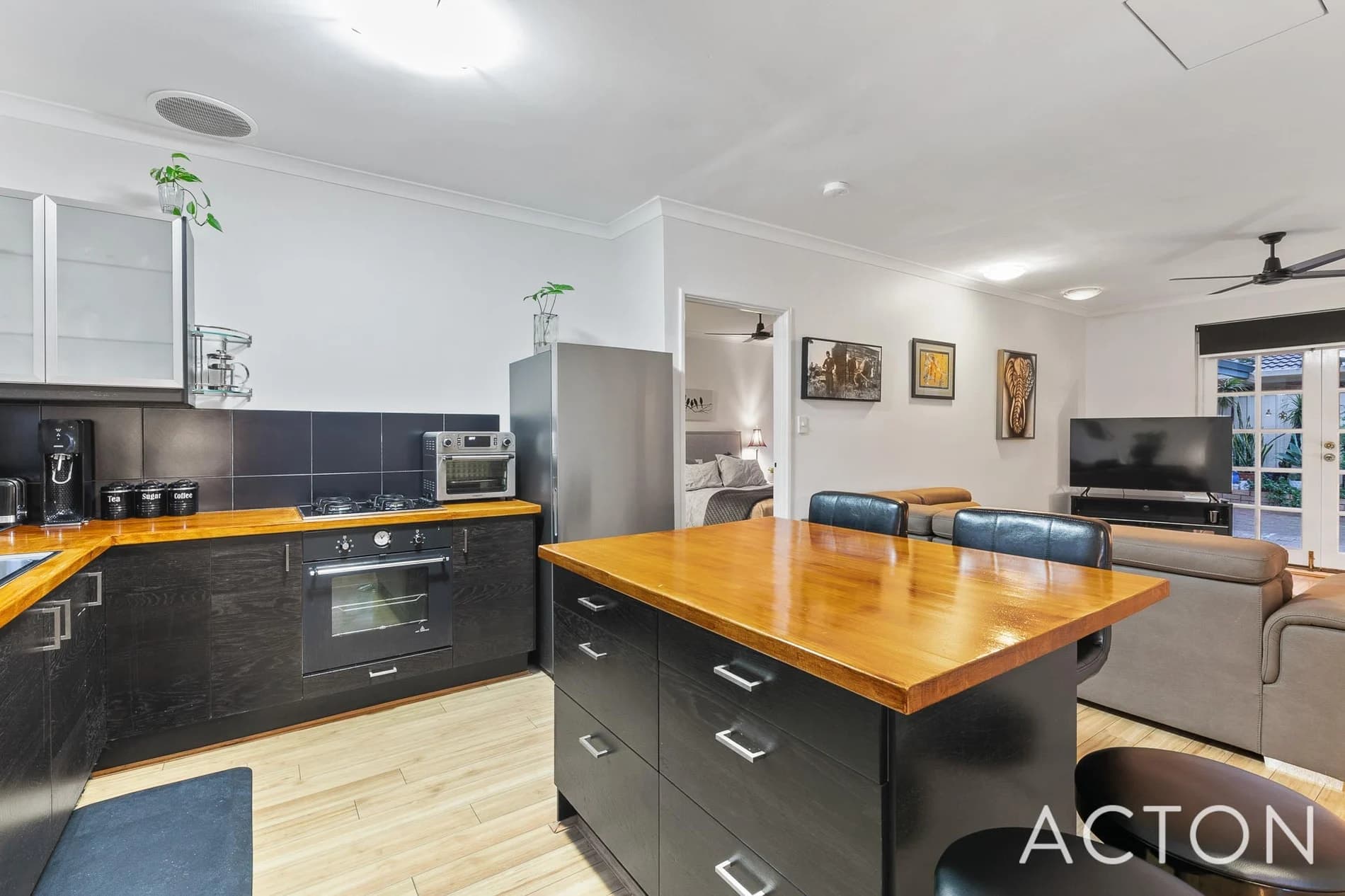 6/27 Falkirk Avenue, MAYLANDS WA 6051, Dianella - Thumbnail 2