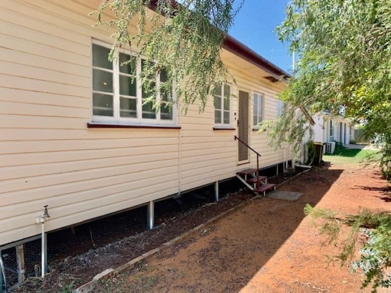 2/13 Wood Street, Chinchilla QLD 4413, Chinchilla - Image 1